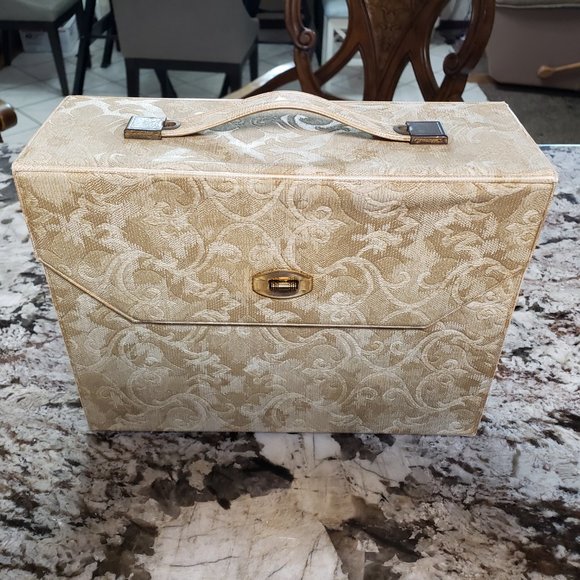 Vintage Viviane Woodard cosmetic carrying case large 12-in x9-in x 4-in clasp - Picture 5 of 15